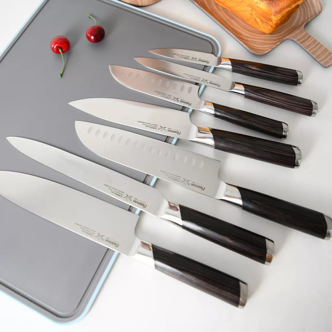 Małe Santoku Fissman Fujiwara 13 cm, stal AUS-6, rękojeść ABS