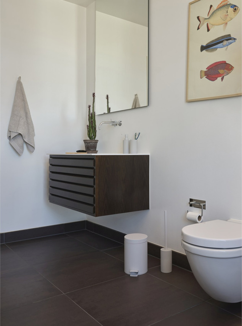 Szczotka do WC Zone Denmark Solo Taupe, porcelana z gumową powłoką