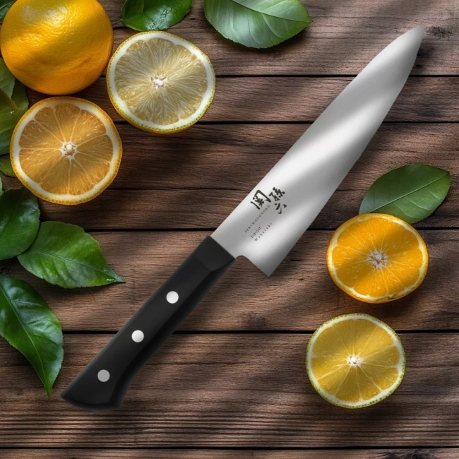 Nóż szefa kuchni KAI Seki Magoroku Wakatake 18 cm