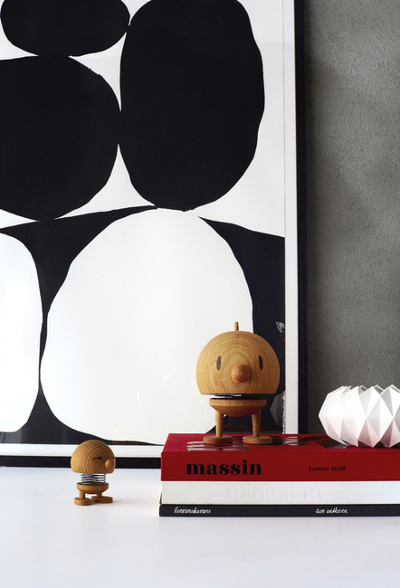Figurka Hoptimist Bumble S Dąb Fsc Designerska Drewniana Dekoracja Biurka