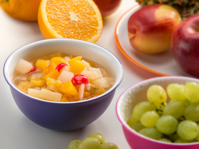 Zestaw 4 Różnokolorowych Misek 0,5l Z Przykrywkami