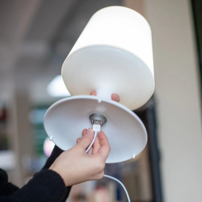 Lampa Light To Go Organic - szara - Koziol