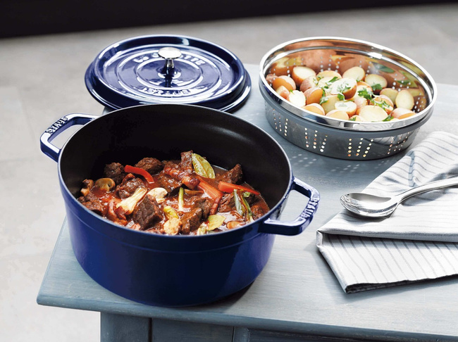 Staub La Cocotte Garnek Żeliwny Okrągły 2.6 Ltr, Niebieski