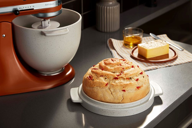 Ceramiczna dzieża do chleba z pokrywą KitchenAid 4,7 l 5KSM2CB5BGS do mikserów Artisan 5 i Classic