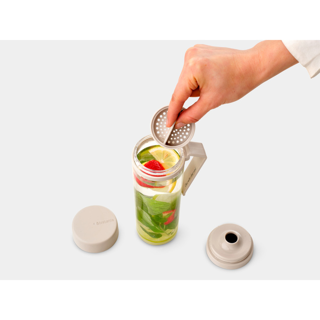 Butelki na wodę z sitkiem 500 ml Make & Take Soft Beige - Brabantia
