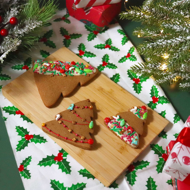 ŚwiątecznaPosypkaPMEOhChristmasTreeDekoracyjnaMieszankaCukrowa90gPME