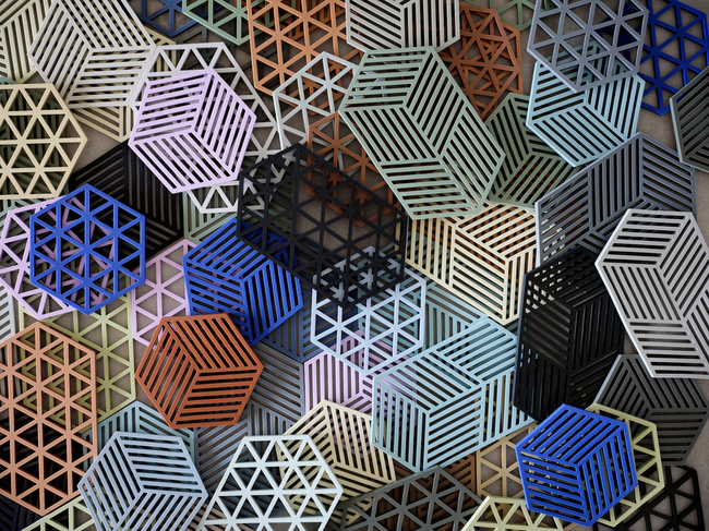 Podkładki pod naczynia Hexagon 24 cm Black - Zone Denmark