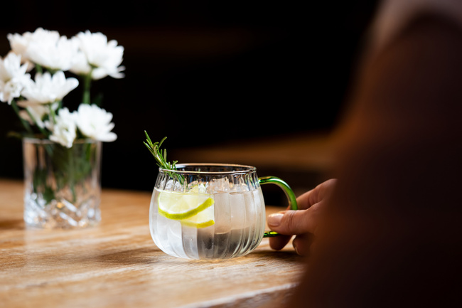 Komplet 2 szklanek z zielonym uchem 350 ml Tulip - Vialli design