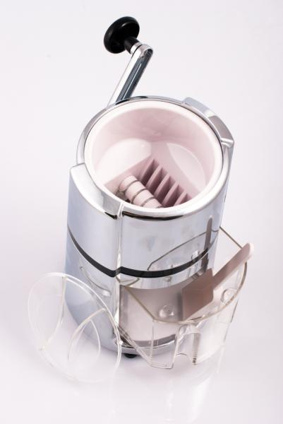 Kruszarka do lodu Atom - Zest for Life