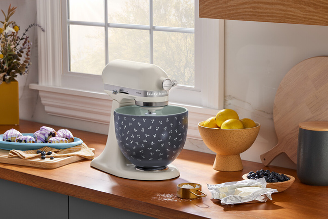 Dzieża ceramiczna KitchenAid 4,7 l niebieska w drobne kwiaty 5KSM2CB5BF do mikserów Artisan 5 i Classic