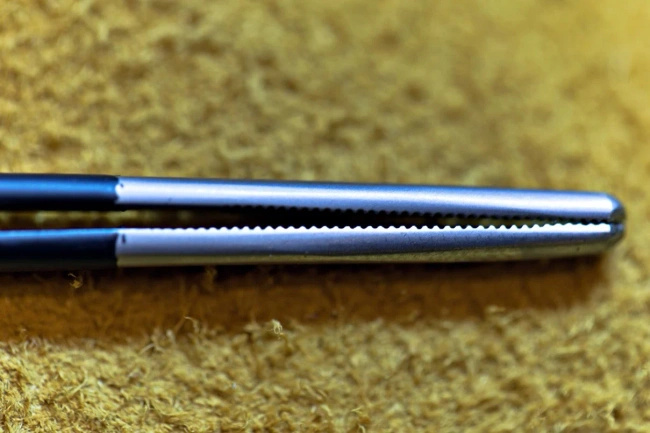 Dellinger Black Pinzeta Kucharza 21 cm