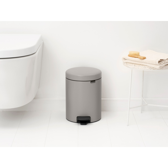 Kosz pedałowy Brabantia NewIcon 5 l, Soft Grey