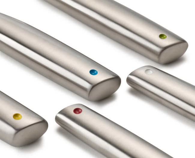 Zestaw 5 noży Joseph Joseph Elevate Steel w obrotowym bloku ze stali