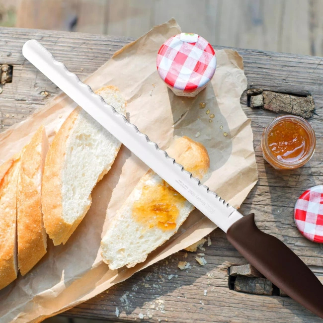 Nóż do chleba KAI Bready One AB5524 z ząbkowanym ostrzem